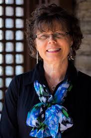 Elsa Huffman's Instagram, Twitter & Facebook