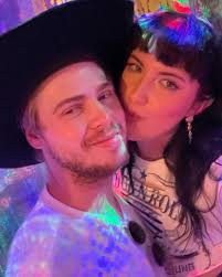 I Seek No Titles” out now. Link in bio. #newmusic