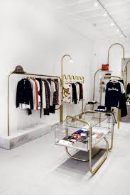 Retail Maison Kitsune Par Mathieu Lehanneur Huskdesignblog Interieur De Magasin De Vetements Design D Interieur De Detail Mathieu Lehanneur