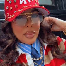 kellie pritchett (@kelliepritchet1)