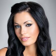 Lidschatten in blauen nuancen eignen sich perfekt, um blaue augen sanft zu betonen. Schones Augen Make Up Blaue Augen Schminken Schminkanleitung