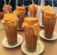 Sinonim dengan namanya, teh ais yang dicampur madu aku ditarik sehingga mengeluarkan buih yang banyak. Salam Warung Kami Akan Warung Pak Mat Pulau Pisang Facebook