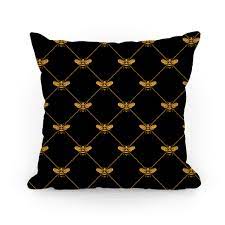 This new, exclusive elaine smith design is sure to create a buzz. Regal Golden Honeybee Pattern Pillows Lookhuman