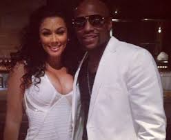 How will sunday's exhibition bout between floyd mayweather and logan paul turn out? Floyd Mayweather Shantel Jackson And I Are Still Engaged