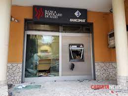 It is a subsidiary of ubi banca. Banda Del Buco In Azione Svaligiate Due Banche Le Foto
