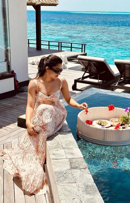 photo of rashmika mandana in relax mood on holiday 