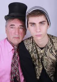 Partager la vie des chasseurs de mammouths de la préhistoire, percer les secrets des momies des pharaons, suivre. Theo Bommel Beitrage Facebook