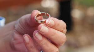 Nearly a week passed before her death made the news. A Wedding Ring Doesn T Make A Marriage But Losing It Can Feel Like Losing A Part Of Yourself Abc News