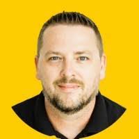 Lonnie Davidson's Instagram, Twitter & Facebook