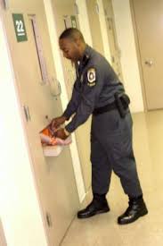 State government paid an hourly average wage of $24.30, which totaled $50,530 a year. How Much Do Juvenile Correctional Officers Make An Hour