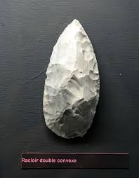 Racloir Double Convexe Native Americans Native American Artifacts Indian Artifacts American Indians