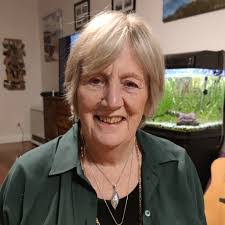 Suzanne Hatch's Instagram, Twitter & Facebook