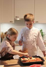 Bravo Atelier De Cuisine Pour Les Enfants A Cartigny Chef Chef Jackets
