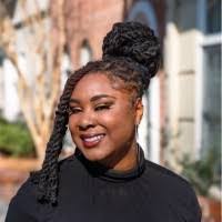 Caroline Slocum's Instagram, Twitter & Facebook