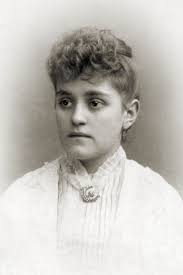 1880s Curly Bangs Were Fairly Popular Steampunk Hairstyles Womens Hairstyles Curly Bangs
