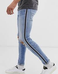Pour les jeunes garçons, les vestes et pulls kiabi les protégeront du froid tandis qu'une chemise et nos tenues de soirée pour garçon les rendront craquants. Jack Jones Intelligence Jean Skinny Effet Seconde Peau Avec Genoux Dechires Et Bande Sur Le