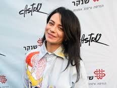 נינט טייב, זמרת, שחקנית ודוגמנית. × ×™× ×˜ ×˜×™×™×' Mako
