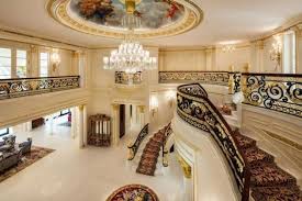 La Villa La Plus Chere Des Etats Unis Est A Vendre Et Elle Est Inspiree Du Chateau De Versailles En 2020 Residences De Luxe Maisons De Reve De Luxe Maison De Maitre