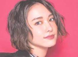 新垣結衣（日语：新垣 結衣／あらがき ゆい aragaki yui，1988年6月11日－），日本女演員、歌手及模特兒，出生於沖繩縣那霸市，身高169公分1，血型a型2，目前為日本lespros娛樂旗下的藝人。 æ–°åž£çµè¡£ã®å¹´é½¢ã¨wikiãƒ—ãƒ­ãƒ•ã‚£ãƒ¼ãƒ« çµå©šç›¸æ‰‹ã¯èª° 2018å¹´ã«çµå©šã®äºˆå®šã¯ Dorama Stars