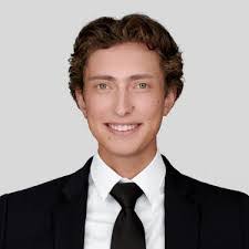 Michael Luong's Instagram, Twitter & Facebook