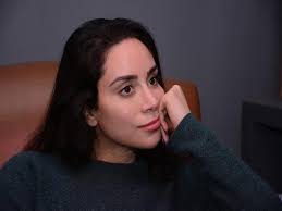 وقالت بسنت شوقي في لقاء مع كاميرا et بالعربي، إنها أصغر من فراج عمرًا، وإنها في الأساس لا ترى عيبًا في أن تكون الزوجة أكبر عمرًا من زوجها حتى لو فارق السنة 20 سنة، وأنها إذا كانت أكبر من فراج ستعلن ذلك دون خوف. Ø¨Ø³Ù†Øª Ø´ÙˆÙ‚ÙŠ Ù‚Ø¯Ù…Øª Ø£Ù‡Ù… Ù…Ø´Ù‡Ø¯ Ø¨Ø­ÙŠØ§ØªÙŠ ÙÙŠ Ø¨Ø¹Ù„Ù… Ø§Ù„ÙˆØµÙˆÙ„ ÙˆØ£Ù†Ø§ ÙˆÙØ±Ø§Ø¬ Ù…ØµØ±Ø§ÙˆÙ‰