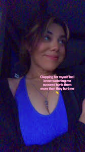 Marissa Rey (@mari_rey90)