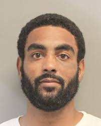 Michael Devon Combs escapes as Houston deputies break up brawl