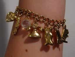 Afterwards, the jeweler solders or lasers the jump ring shut. Bracelet Wikipedia