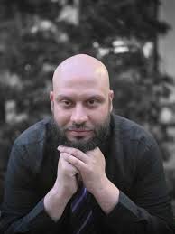 Hey everyone! I am a local actor in Massachsuetts looking for auditions  currently. Attached is my reel and resume to my link.tree! I hope to work  with some awesome creators (and I