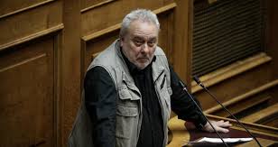 Και με ύβρεις και με fake news χτυπά τους εκπαιδευτικούς. Epiteloys Proslambanetai O Grhgorhs Psarianos H Efhmerida Twn Syntaktwn