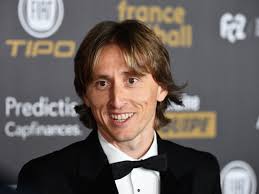 Luka modric claims 2018 ballon d'or; Ballon D Or 2018 Luka Modric Beats Cristiano Ronaldo To Award In Paris Ceremony The Independent The Independent