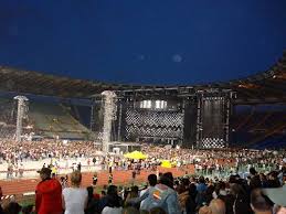 Ideato nel 1927 e noto in origine come stadio dei cipressi, nacque su progetto di enrico del debbio per poi essere ripreso nel 1937 da luigi moretti e. Stadio Olimpico Roma Ticketone