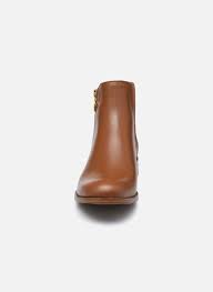 But what happened next left $10 billion worth of goods with nowhere to go with more than 300 ships carrying products across multiple industries now stuck in the gridlock. Michael Michael Kors Lainey Flat Bootie Braun Stiefeletten Boots Bei Sarenza De 475461