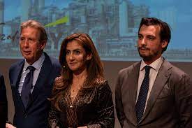 Company baudet will be your partner for the bathroom pods in your new construction and refurbishment projets. Two Ring Boxing Match Between Climate Denier Baudet And Climate Mafioso Rotmans Erasmus Magazine