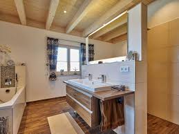 badezimmer im kundenhaus stefani von sonnleitner holzbauwerke mit musterhaus net traumhaus finden und badezimmer zum wo haus kuchen badezimmer fertighauser