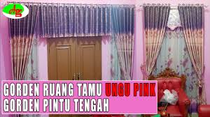 Untuk kali ini, gorden yang di pesan atau di produksi adalah gorden minimalis dengan nuansa coklat yang juga di lengkapi dengan menggunakan vitrage berwarna coklat sehingga tampak lebih senada. Gorden Jendela Pintu Kupu Tarung Ruang Tamu Elegan Pink Ungu Terbaru 2020 Youtube