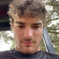 200+ Profile mit dem Suchbegriff „Windle“