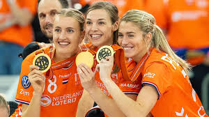Bei einem trainingslager in frankfurt will die mannschaft fit für das turnier werden. Deutschlands Em Gegner Holland Is Hot Auf Handball