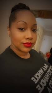 Eboni Gray's Instagram, Twitter & Facebook