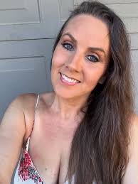 My girl Roxanne Hoover has a little post going, that I couldn't help but  identify with. AND…I'm going to elaborate. 😁 There comes a certain time &  age where females associate sexual