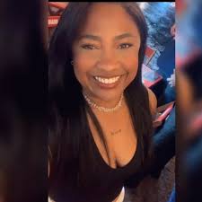 Festa spa para Mulheres!! Em Curitiba Venha comemorar seu aniversário,  despedida de solteira ou encontro com amigas!! Com duração de 3 horas para  6 mulheres por R$ 350.00 Mais informações clique aqui👇