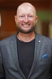 Shane Hopper's Instagram, Twitter & Facebook