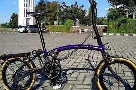 Available in a variety of colors to suit your taste. Made In Indonesia Bike Startup S Sales Skyrocket After Jokowi Buys Two Units Halaman All Kompas Com