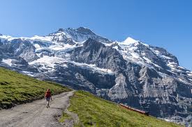 eiger trail wanderung am fusse der eigernordwand grindelwald wanderung grindelwald wandern