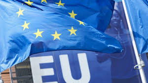 Un certificat qui valide votre état sanitaire. Voyages L Union Europeenne Tente D Harmoniser L Usage Du Certificat Covid