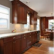 Kashmir White Granite With Off White Subway Tiles And Cherry Cabinets Best Granite Co Cherry Wood Kitchen Cabinets Cherry Cabinets Kitchen New Kitchen Cabinets