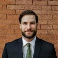 60+ "Ussía" profiles