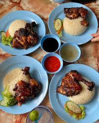Orang ipoh mesti tau punye. Nasi Ayam Kee Chup This Stall In Jb Has One Of The Most Savoury Chicken Sauce That S A Must Try Johor Foodie