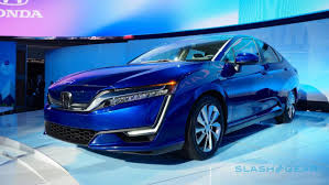 What's the difference vs 2018 clarity electric? Eye Catching Honda Ev Concept Is The Strategy Shift We Ve Been Waiting For Slashgear