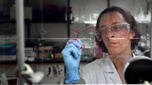 Meet our 2012 L'Oréal USA For Women In Science Fellow, Dr. Jaclyn Winter!